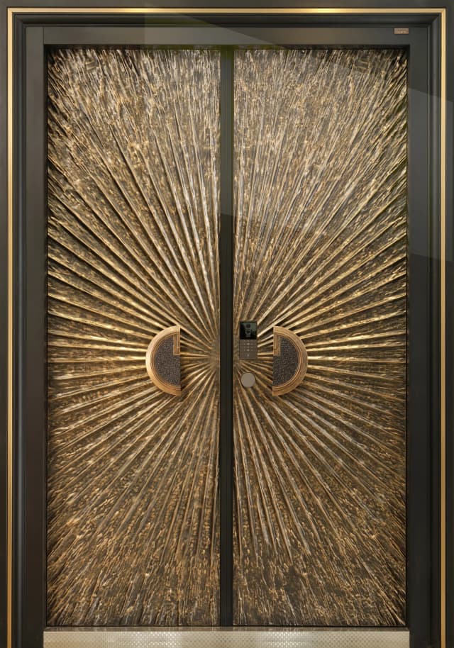 ILZ 001 luxury door