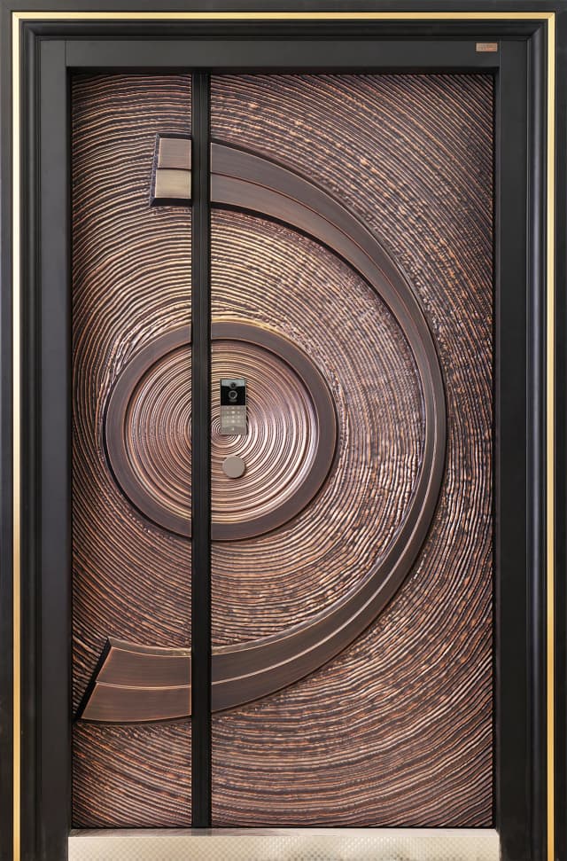 ILZ 108 luxury door